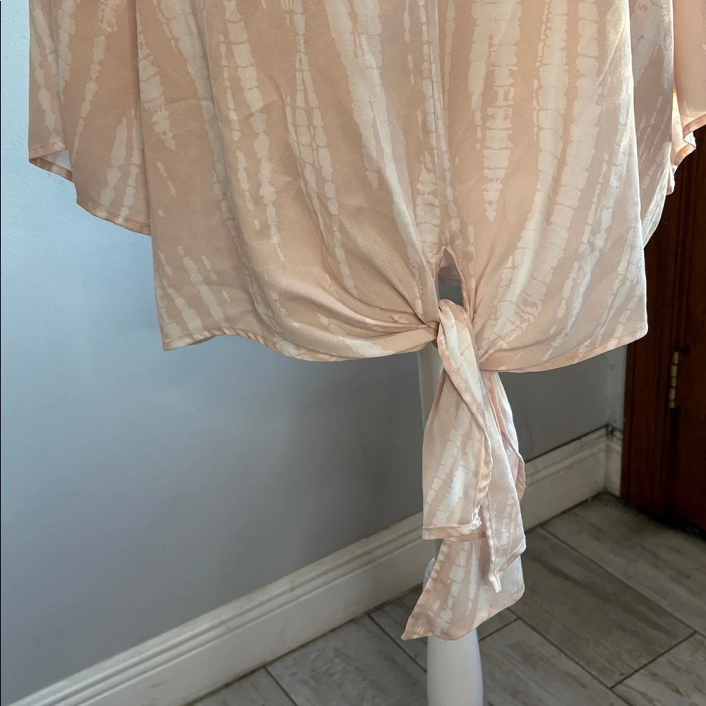 [Mud Pie] Light Peach Tie-Front Blouse - Size Medium/Large